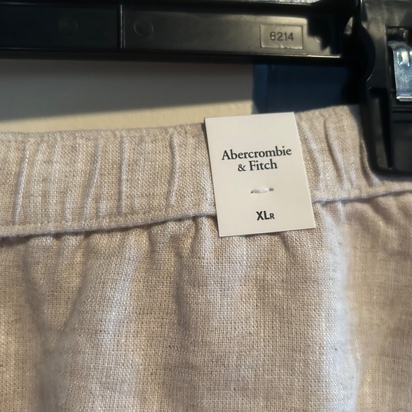 Abercrombie Linen Blend Shorts - Picture 2 of 4